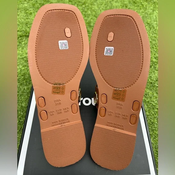 Larroude Milan S Jelly Thong Sandals, Caramel, 8/9 - Picture 4 of 5